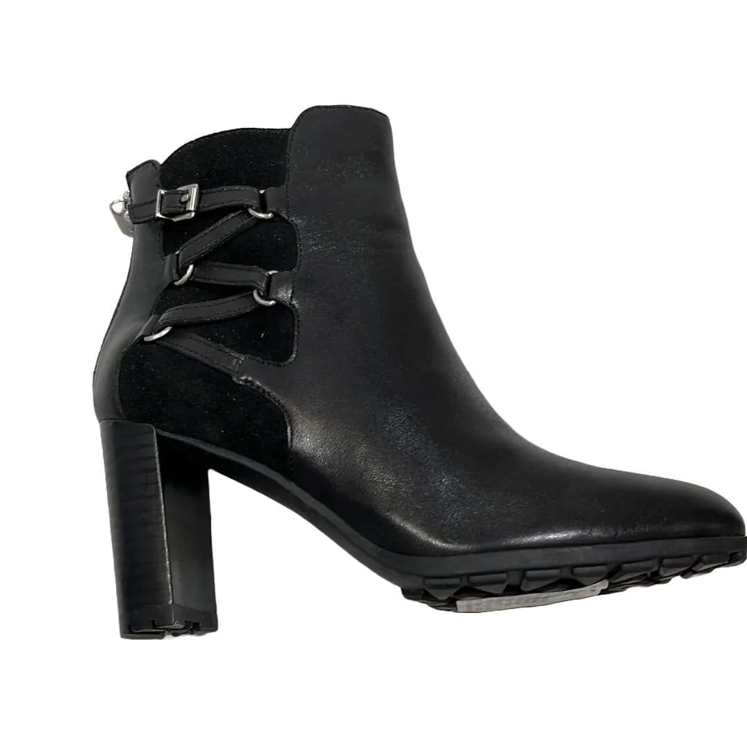 ADRIENNE VITTADINI Women's •Tricia• Ankle Bootie 6M Black Leather