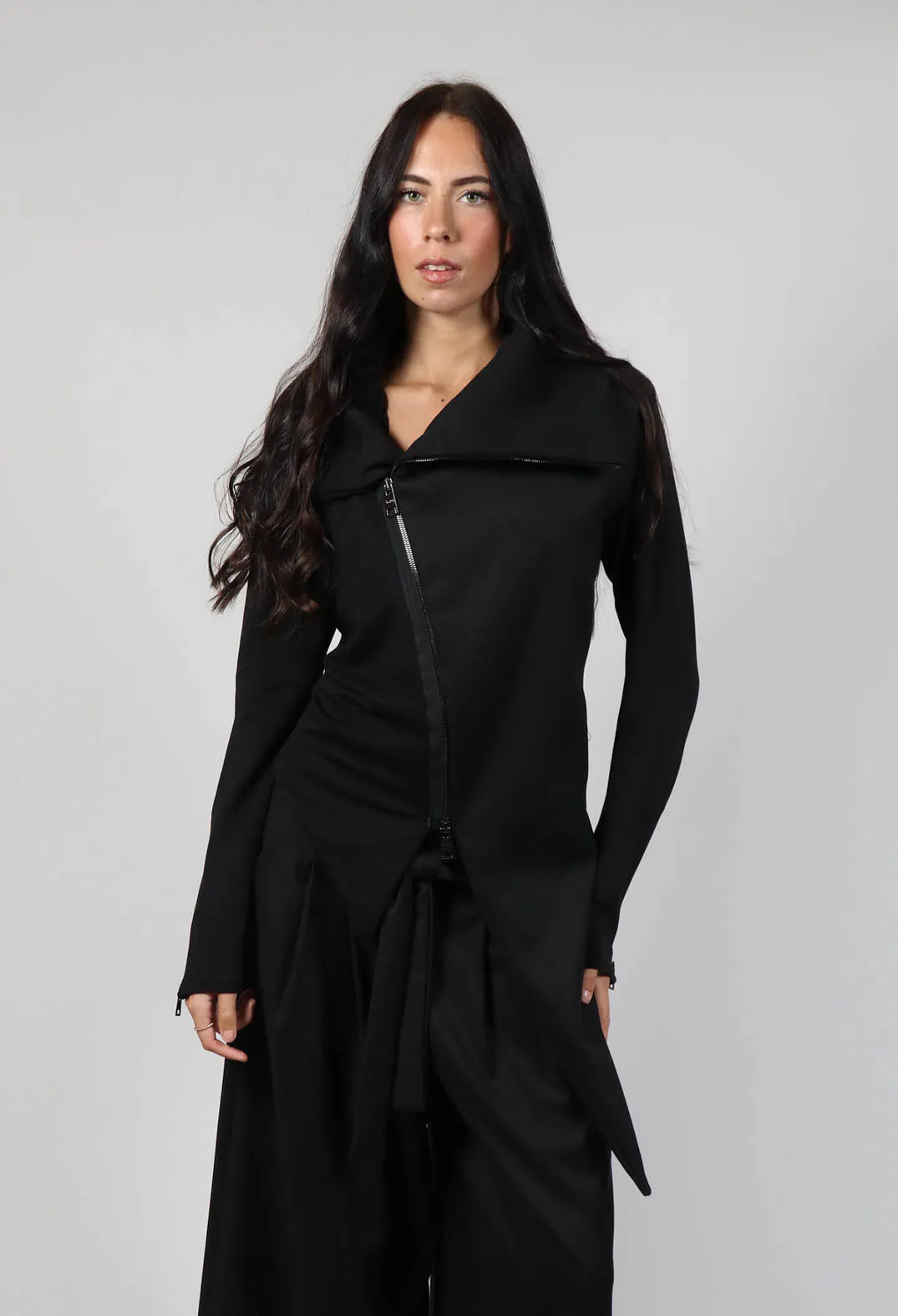 Asymmetric Strech Fleece in Black