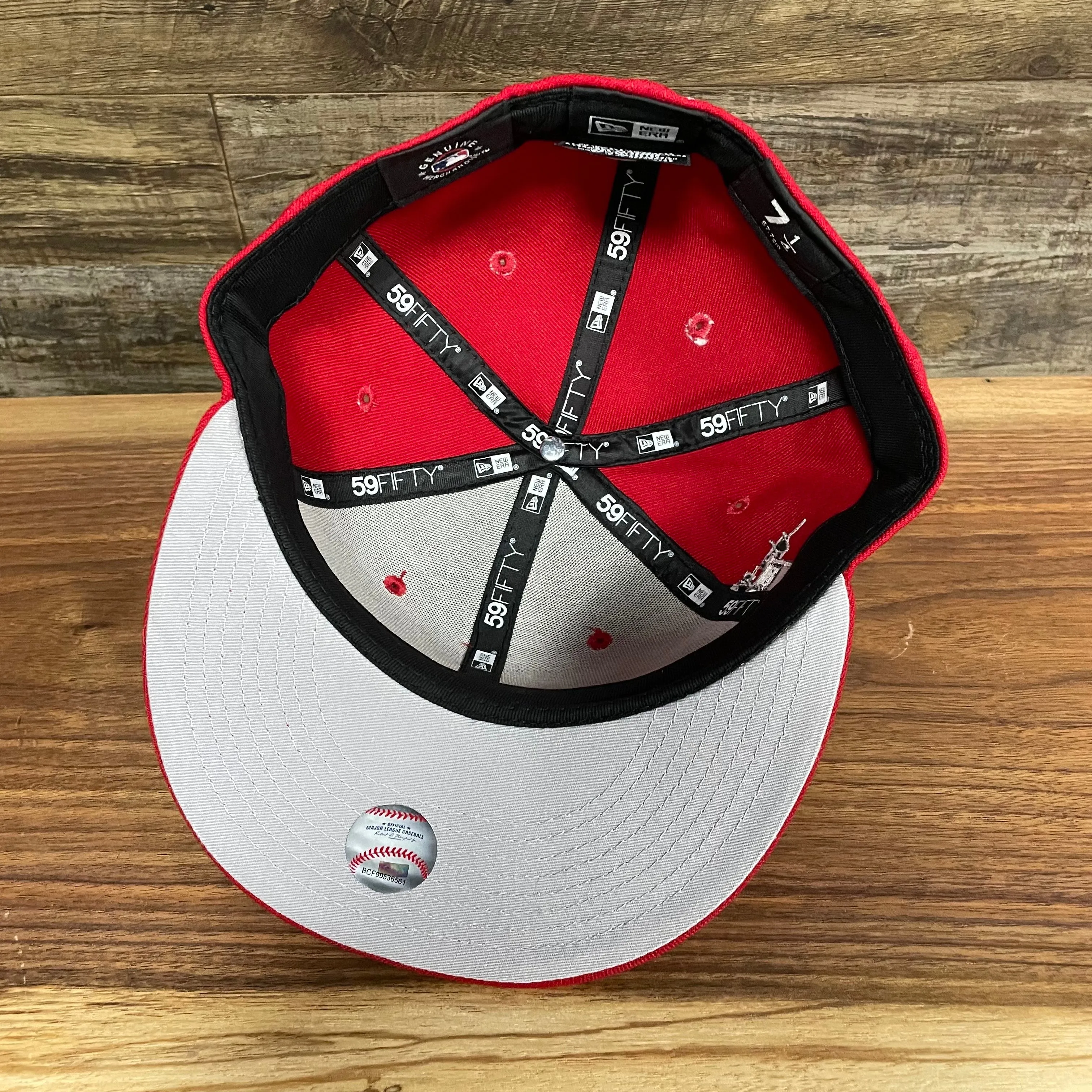 Cincinnati Reds City Cluster Side Patch Gray Bottom Red 59Fifty Fitted Cap