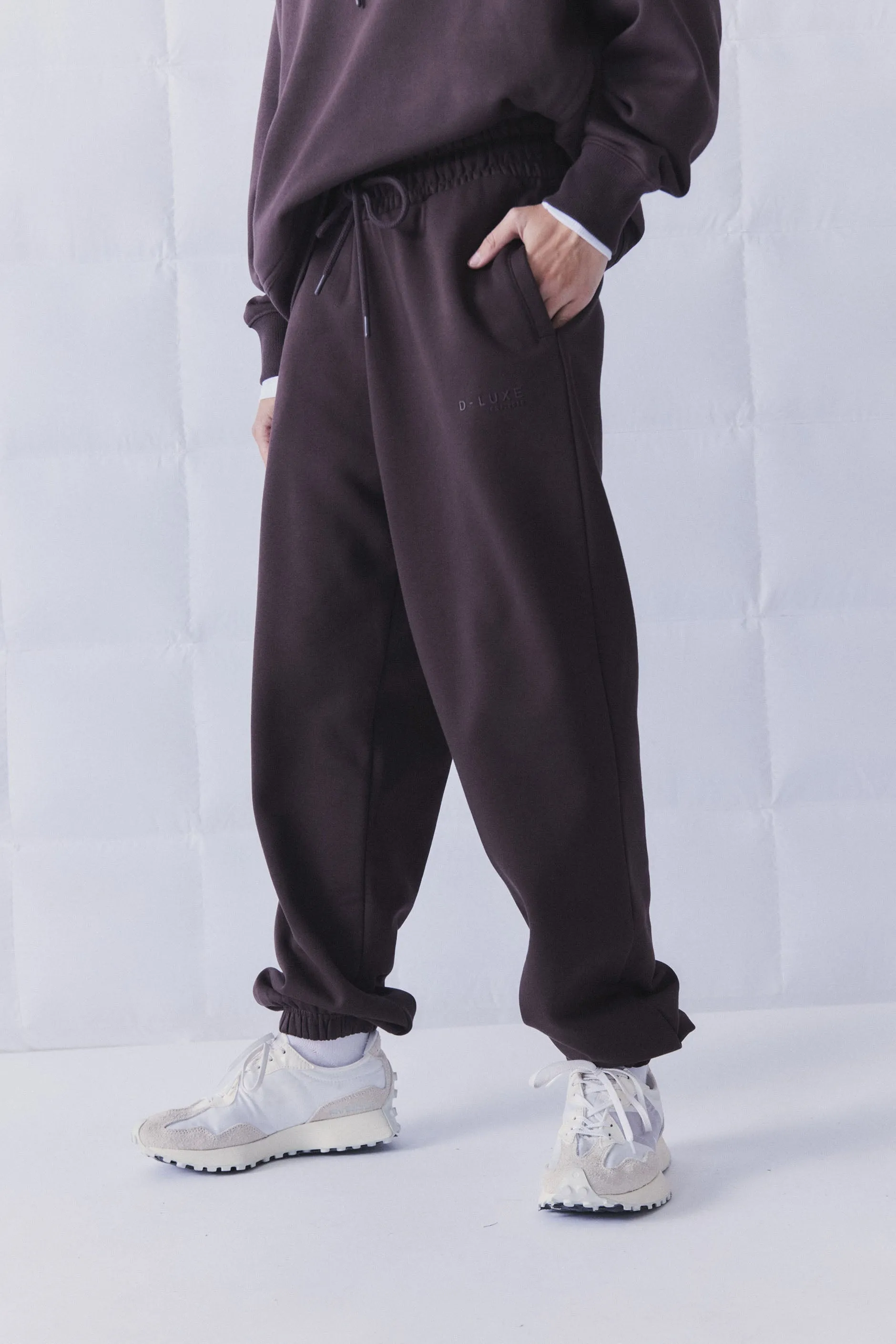 D-Luxe Essential Track Pant