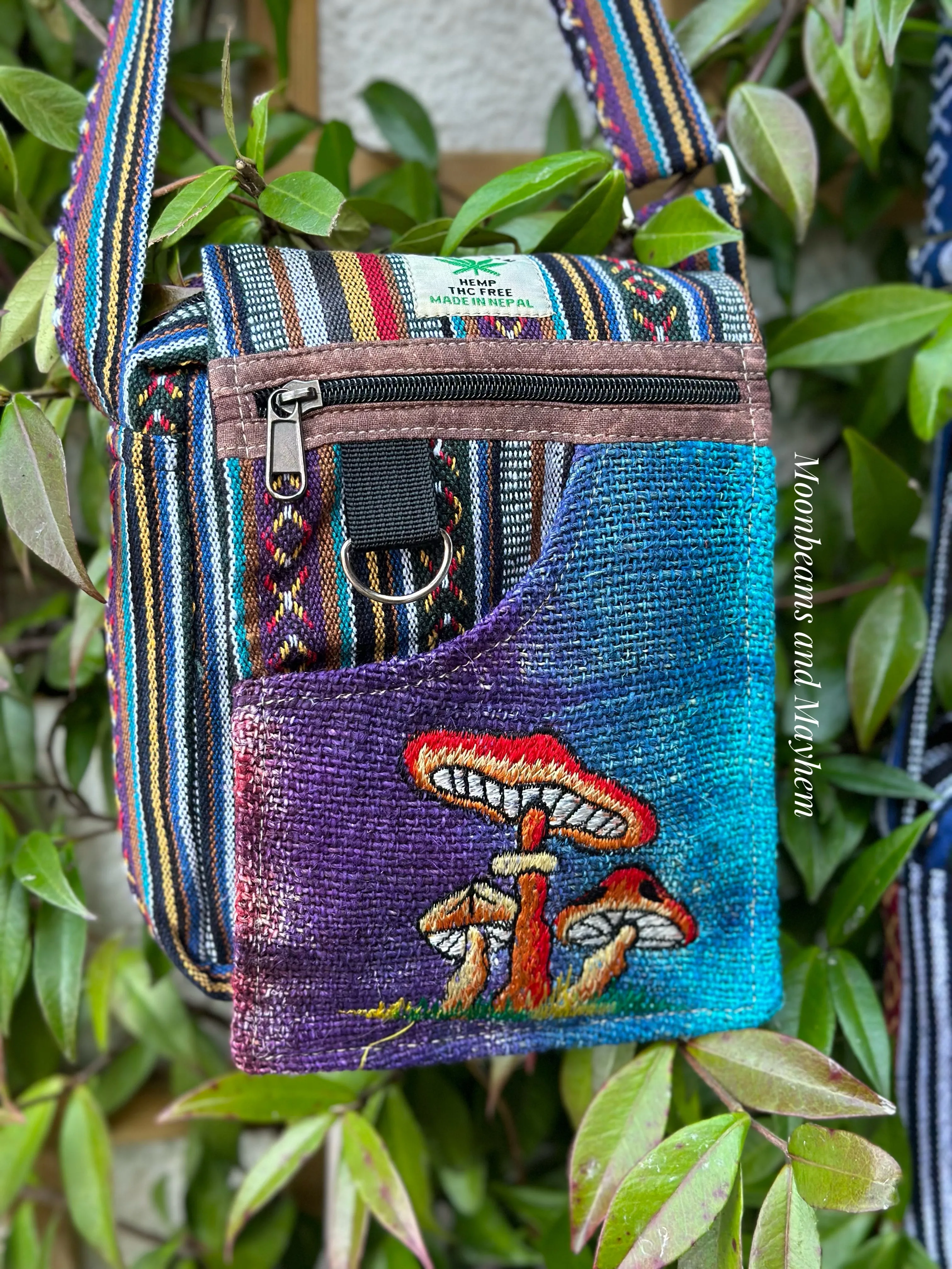 FABULOUS HIPPIE HEMP MUSHROOM HANDY BAG