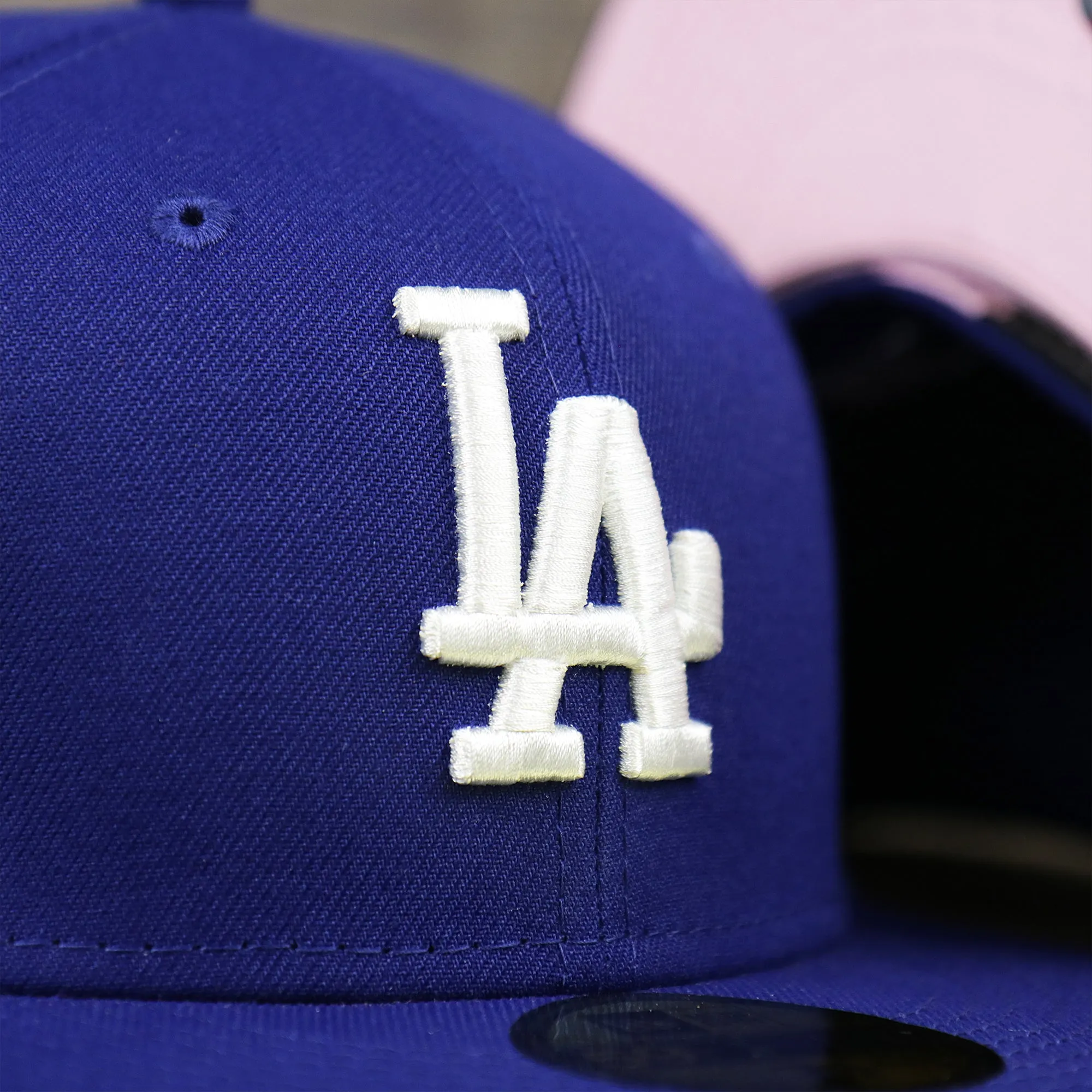 Los Angeles Dodgers Pop Sweat Pastel World Series Side Patch Fitted Cap With Pink Undervisor | Royal Blue 59Fifty Cap