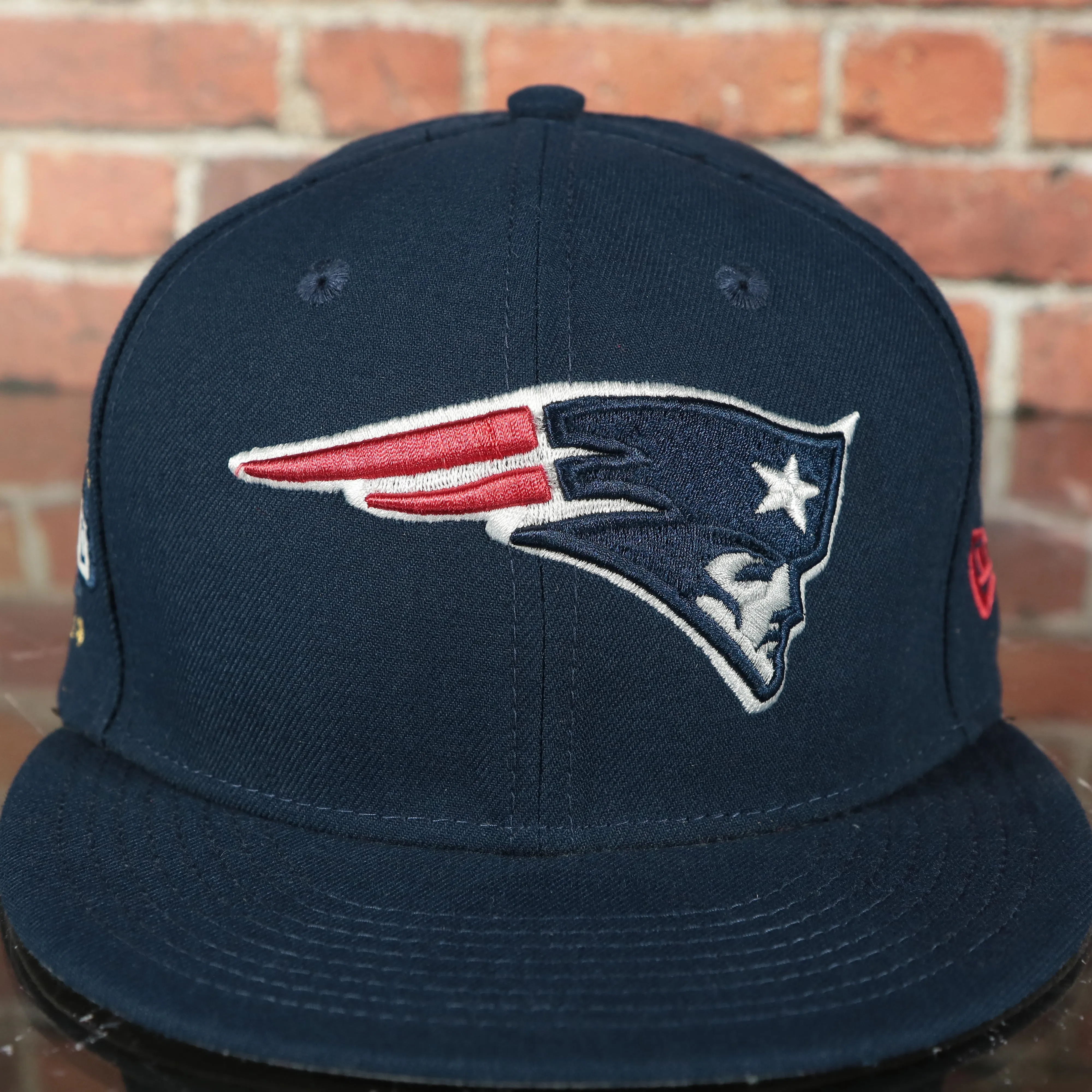 New England Patriots Tribute Turn 4X Superbowl Champions Side Patch Grey Bottom | Navy 59Fifty Fitted Cap