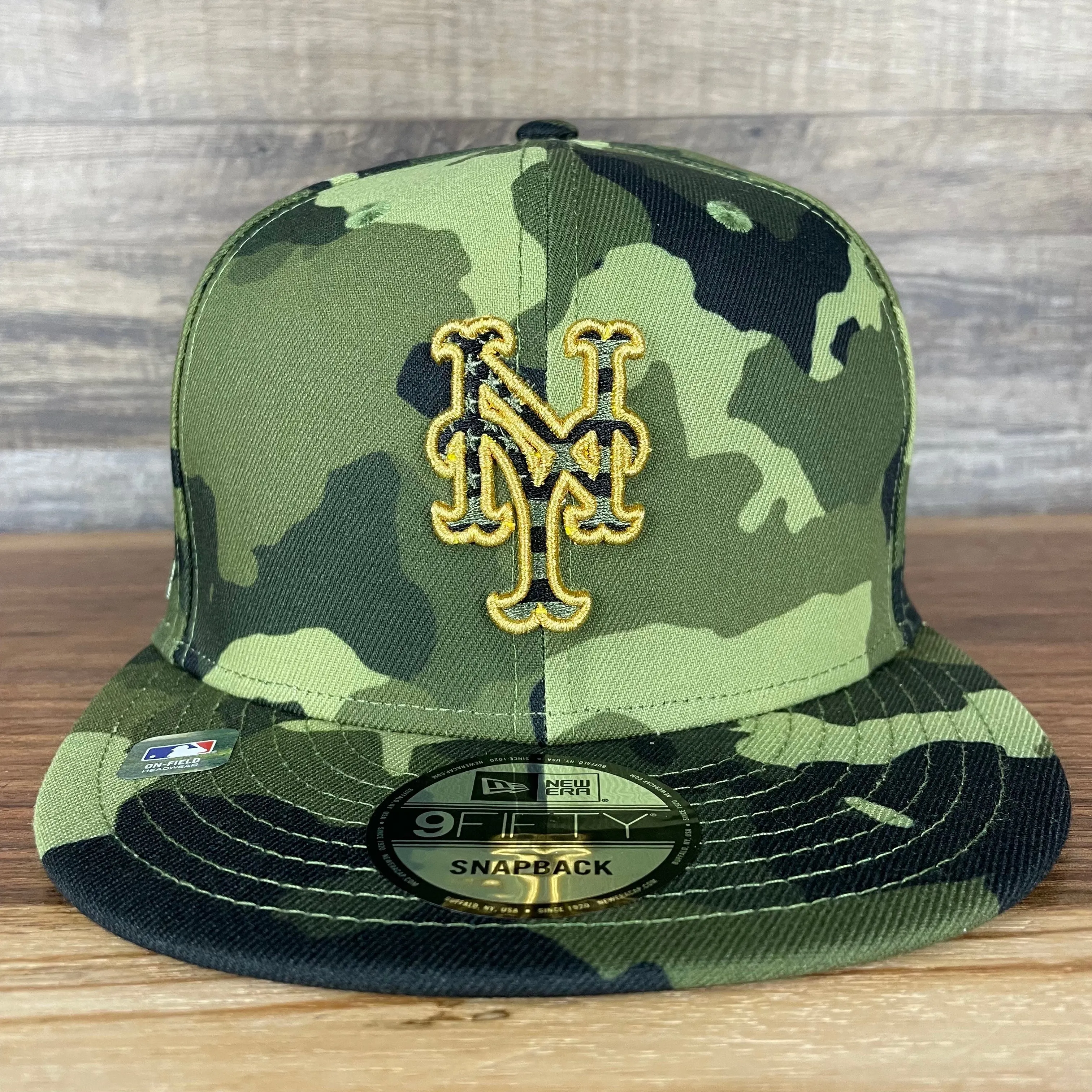 New York Mets 2022 Armed Forces Day / Memorial Day Side Patch 9Fifty Snapback Cap | Camo