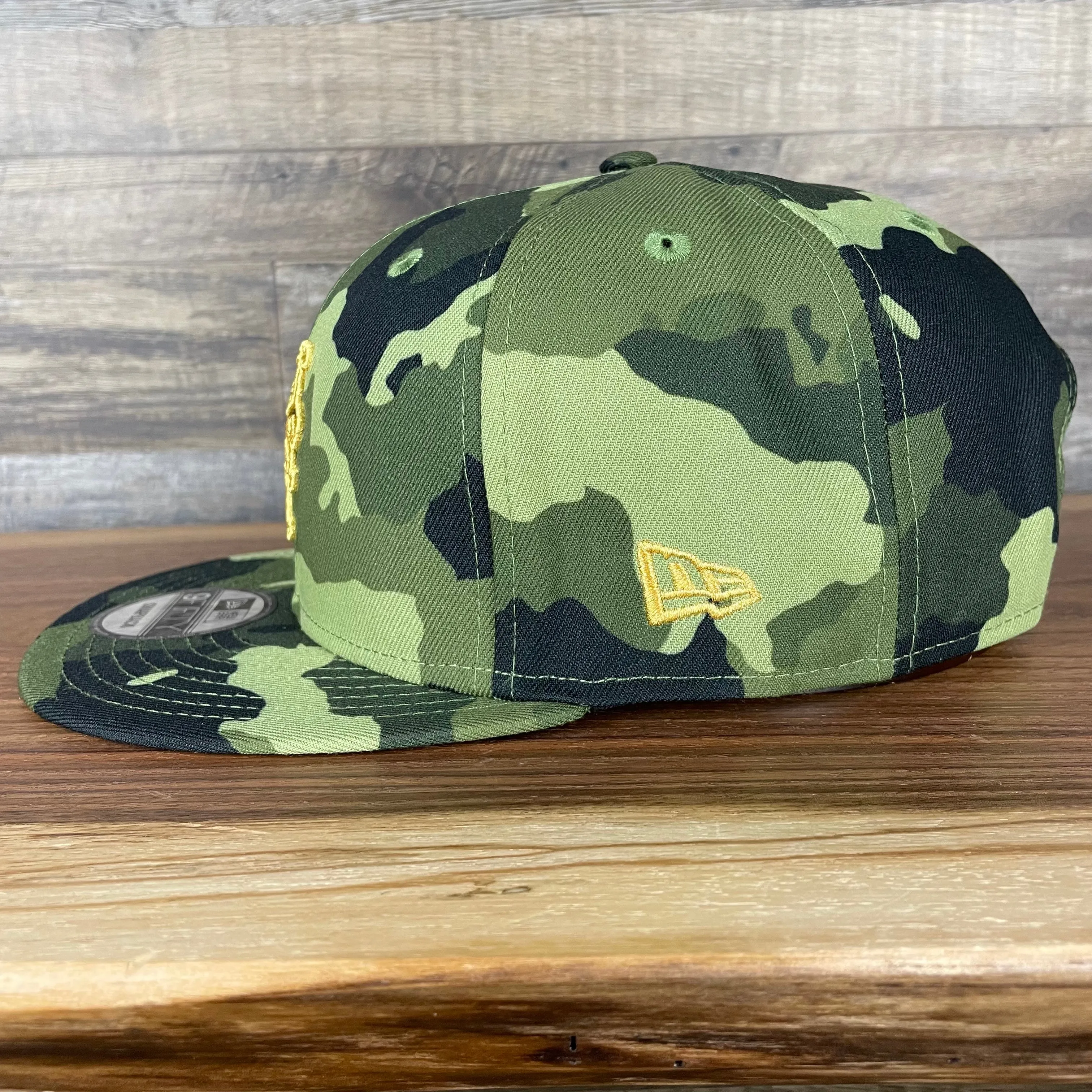 New York Mets 2022 Armed Forces Day / Memorial Day Side Patch 9Fifty Snapback Cap | Camo