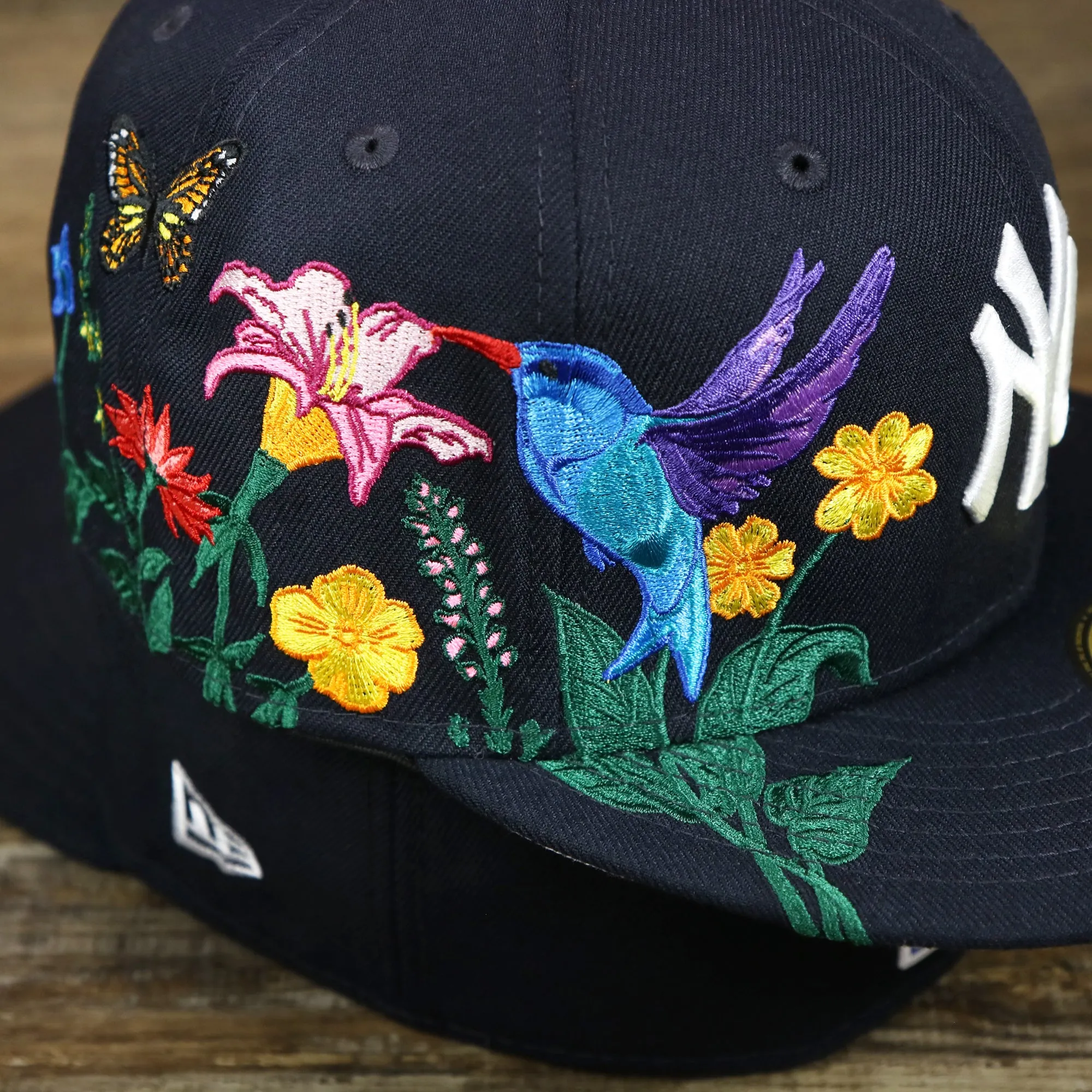 New York Yankees Gray Bottom Bloom Spring Embroidery 59Fifty Fitted Cap | Navy Blue 5950 Cap