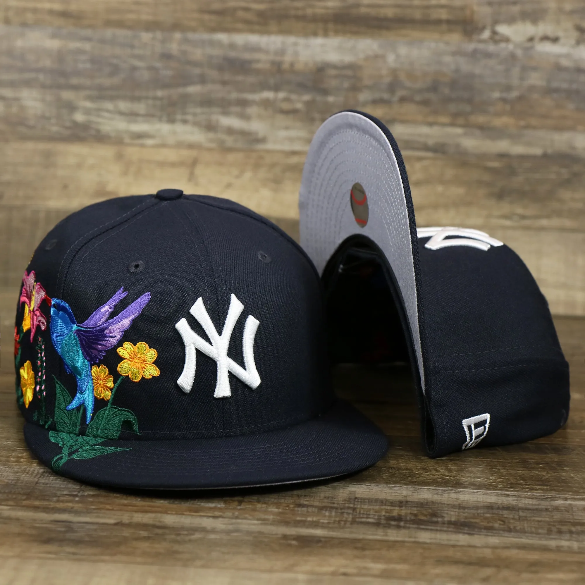 New York Yankees Gray Bottom Bloom Spring Embroidery 59Fifty Fitted Cap | Navy Blue 5950 Cap