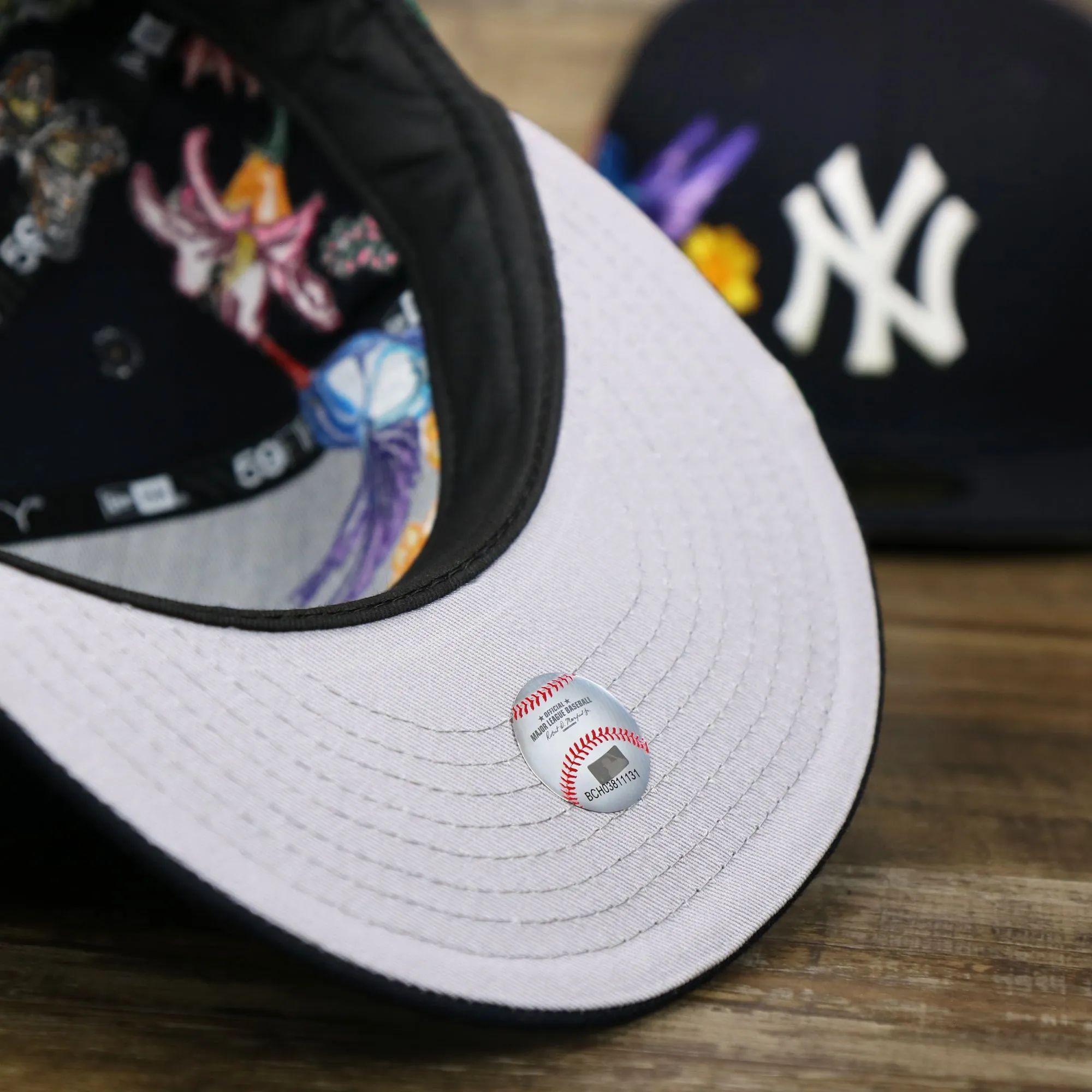 New York Yankees Gray Bottom Bloom Spring Embroidery 59Fifty Fitted Cap | Navy Blue 5950 Cap