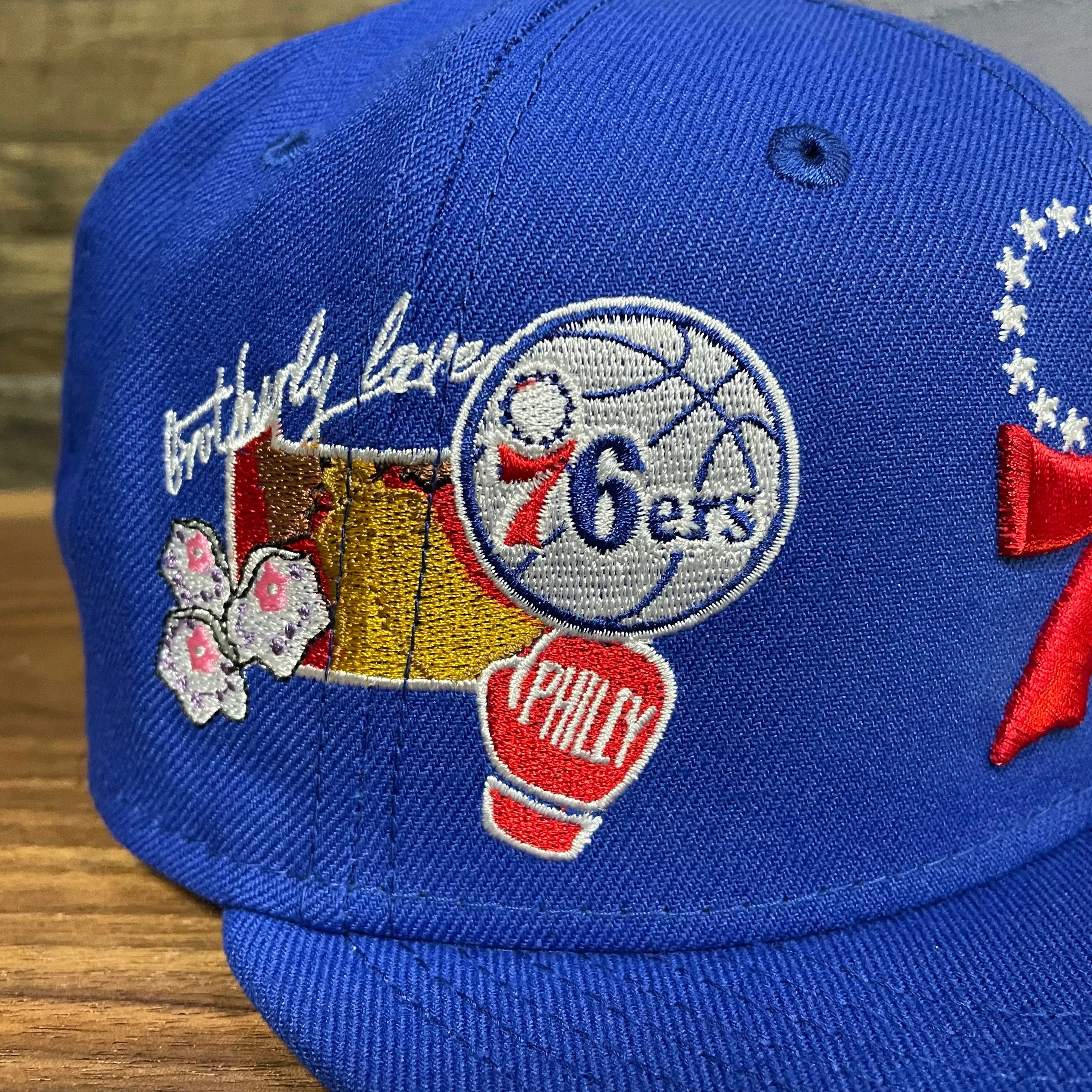 Philadelphia 76ers City Cluster Side Patch Gray Bottom Royal 59Fifty Fitted Cap