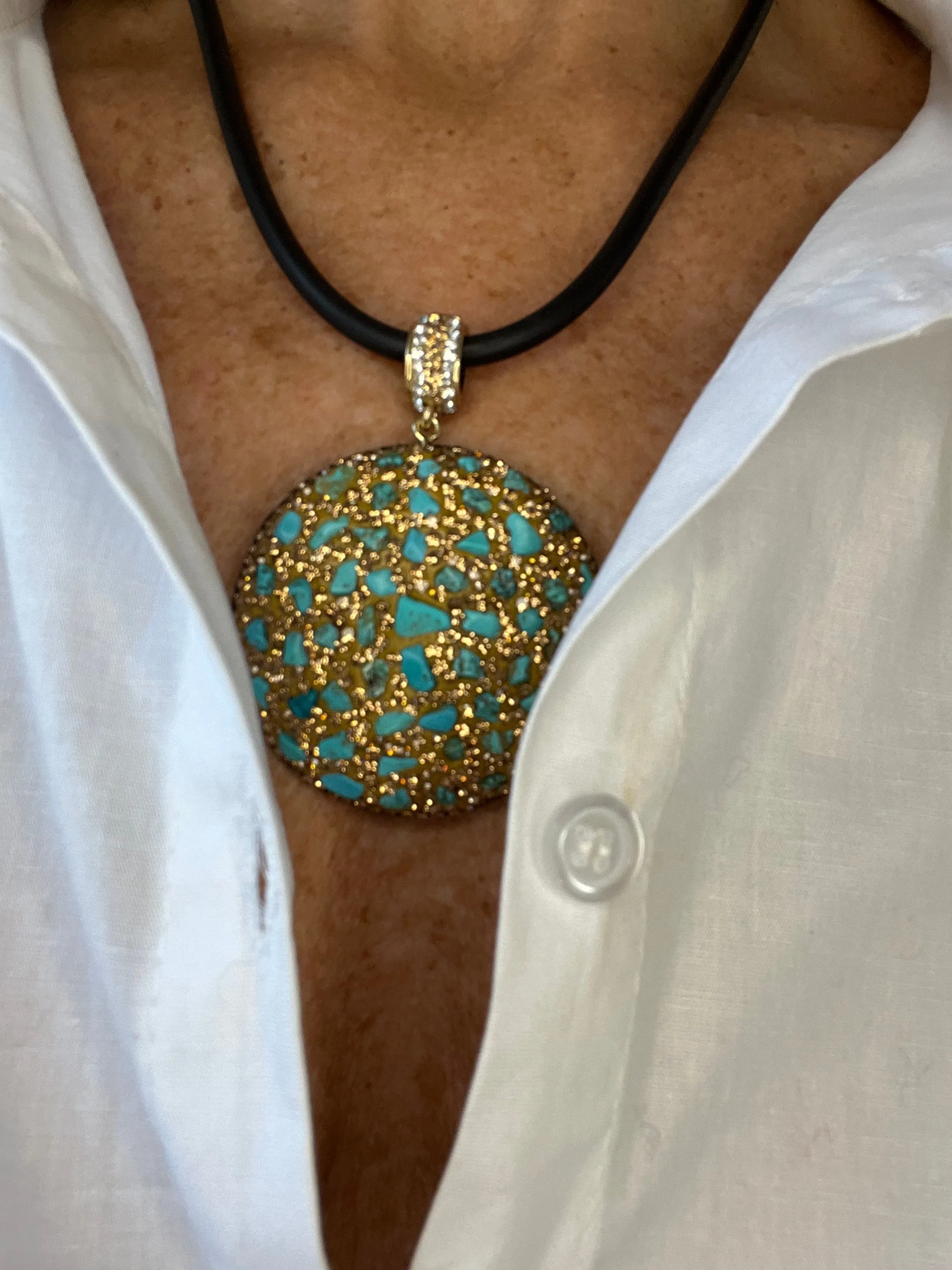 Turquoise and Swarovski Pendant | Round