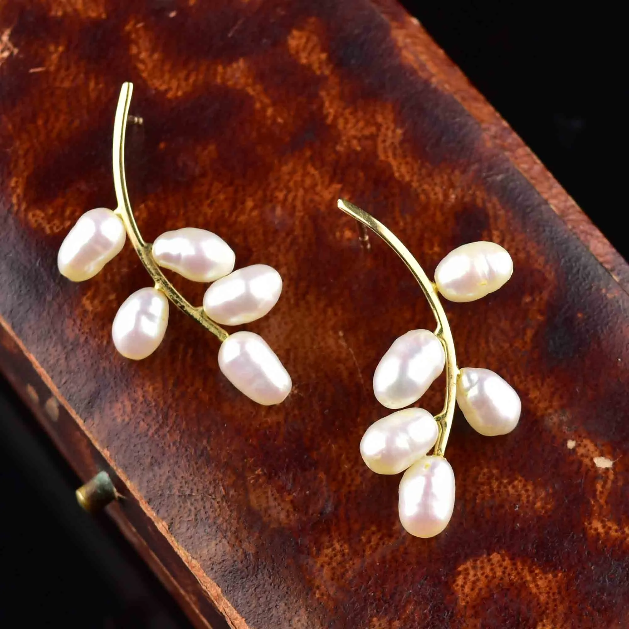 Vintage 14K Gold Bar Baroque Pearl Leaf Earrings